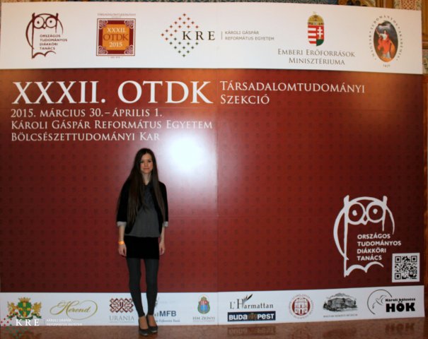 OTDK fal előtt készült képek